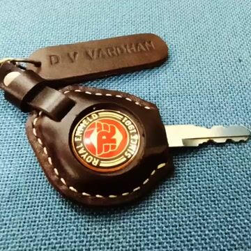 Royal enfield leather hot sale key cover